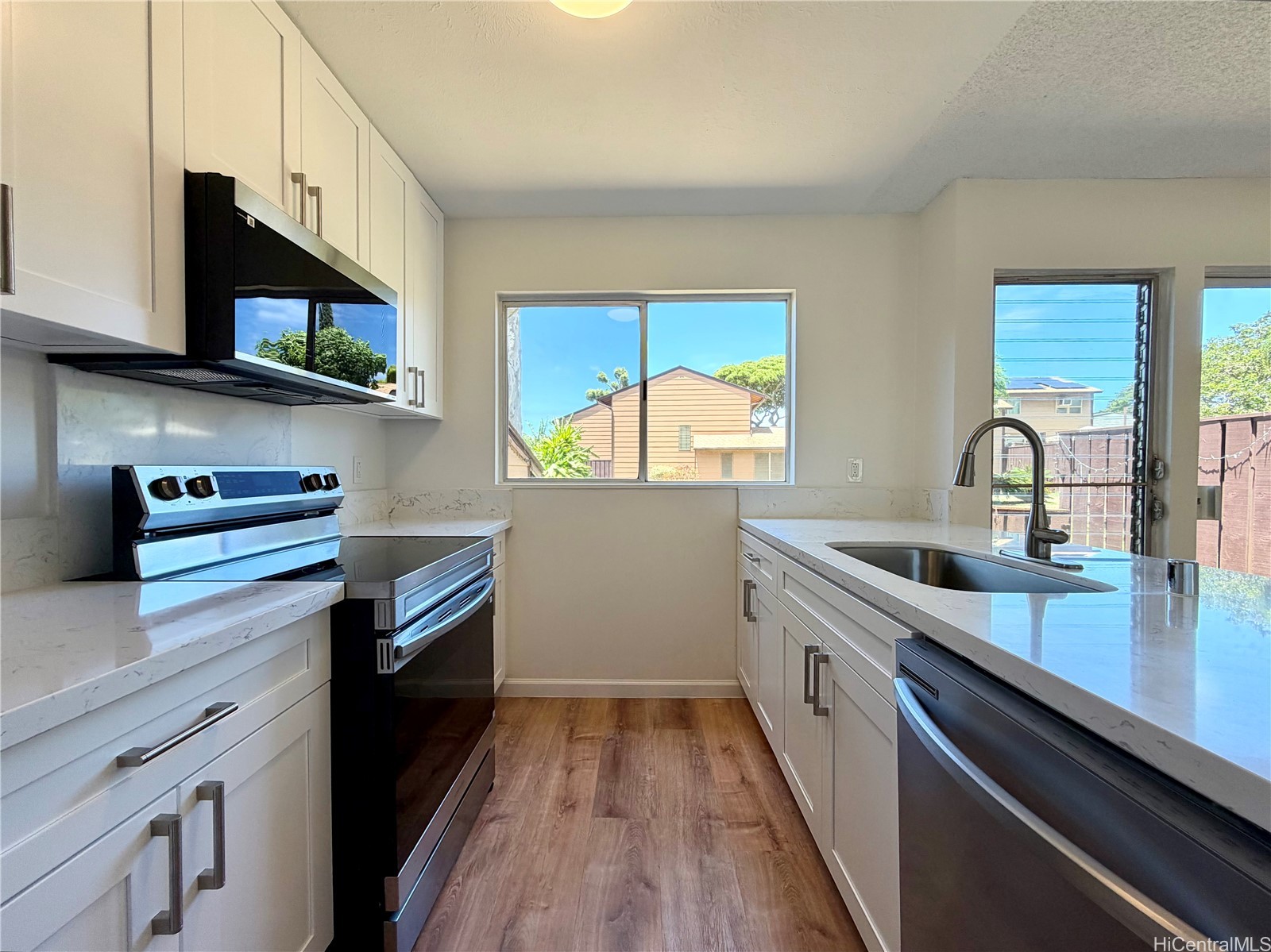 92-939 Welo Street 77