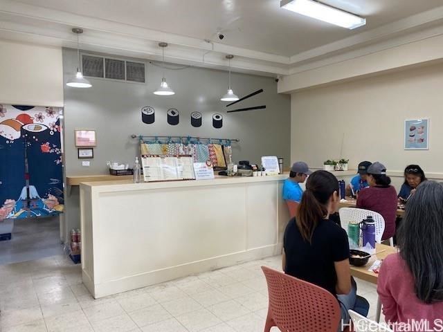 2855 E Manoa Road 5-109