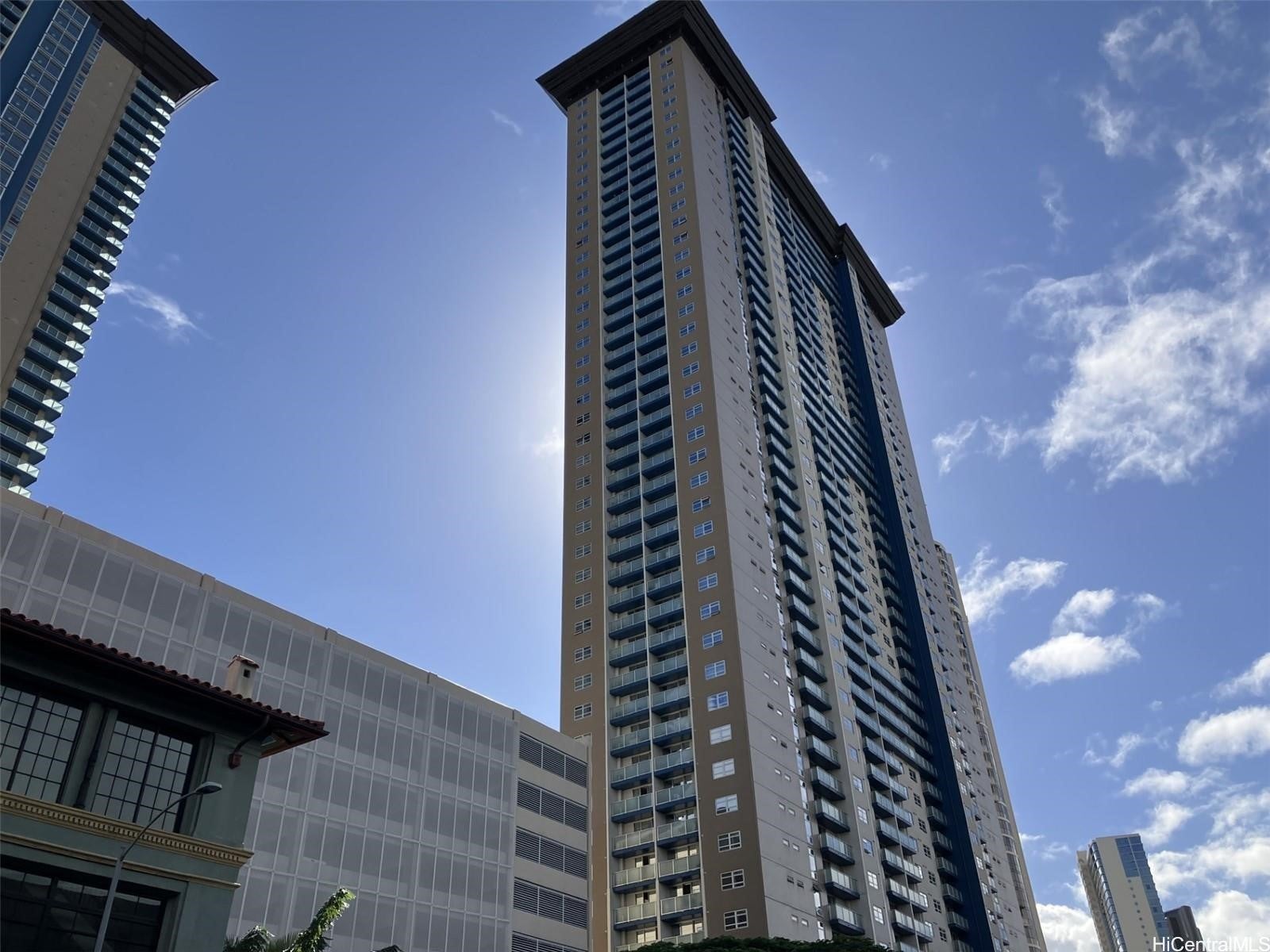 801 South Street 405