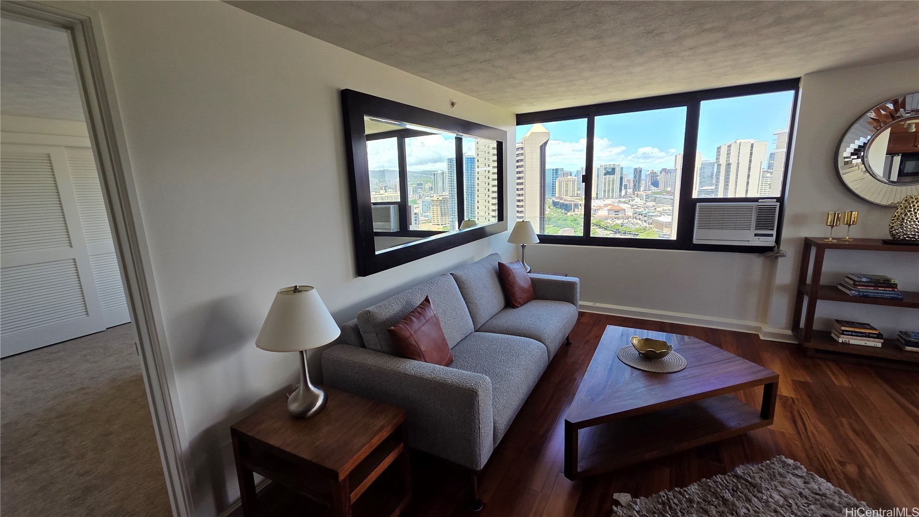 343 Hobron Lane 3401