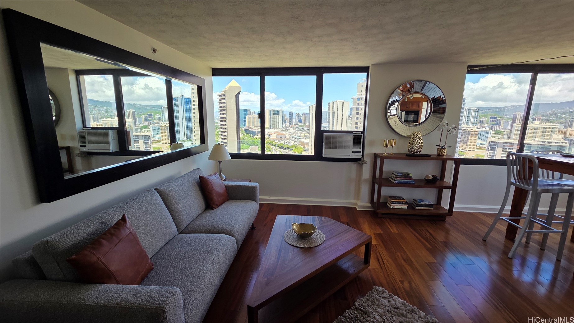 343 Hobron Lane 3401