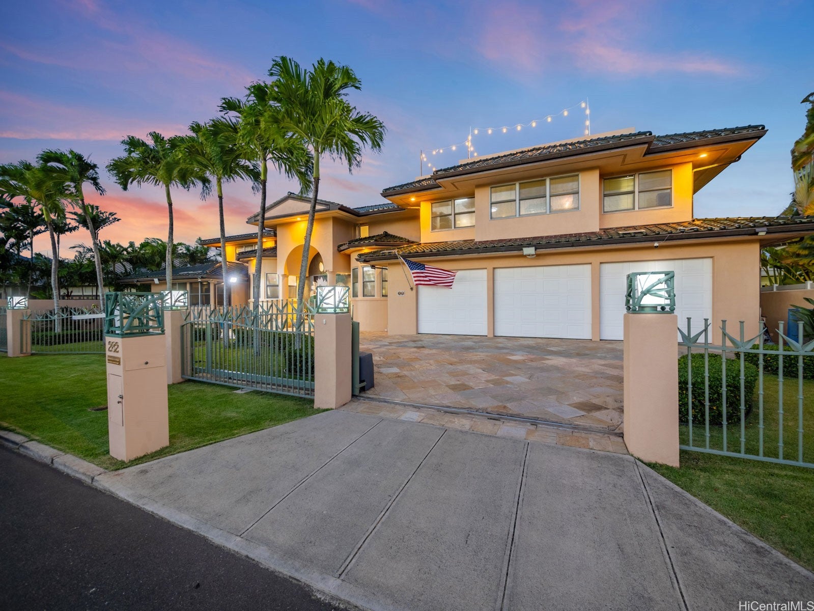 282 Portlock Road