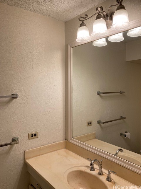 747 Amana Street 905