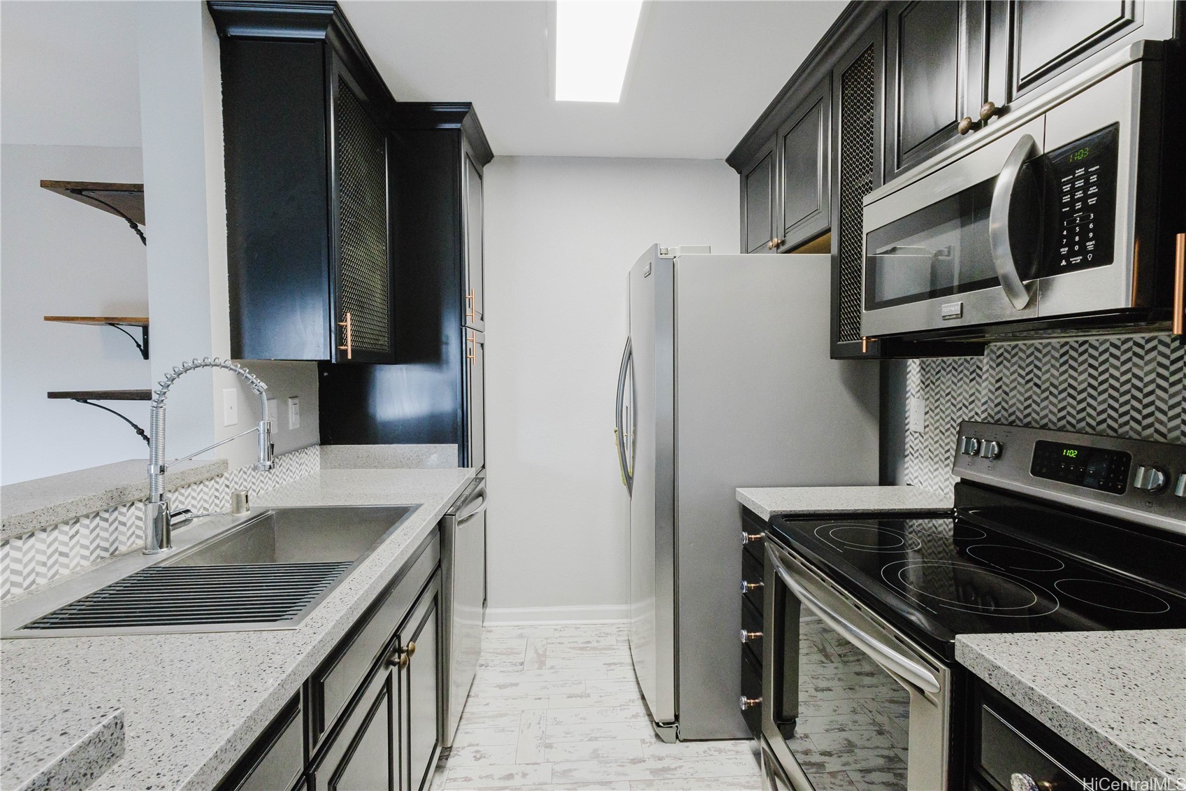 95-510 Wikao Street D202