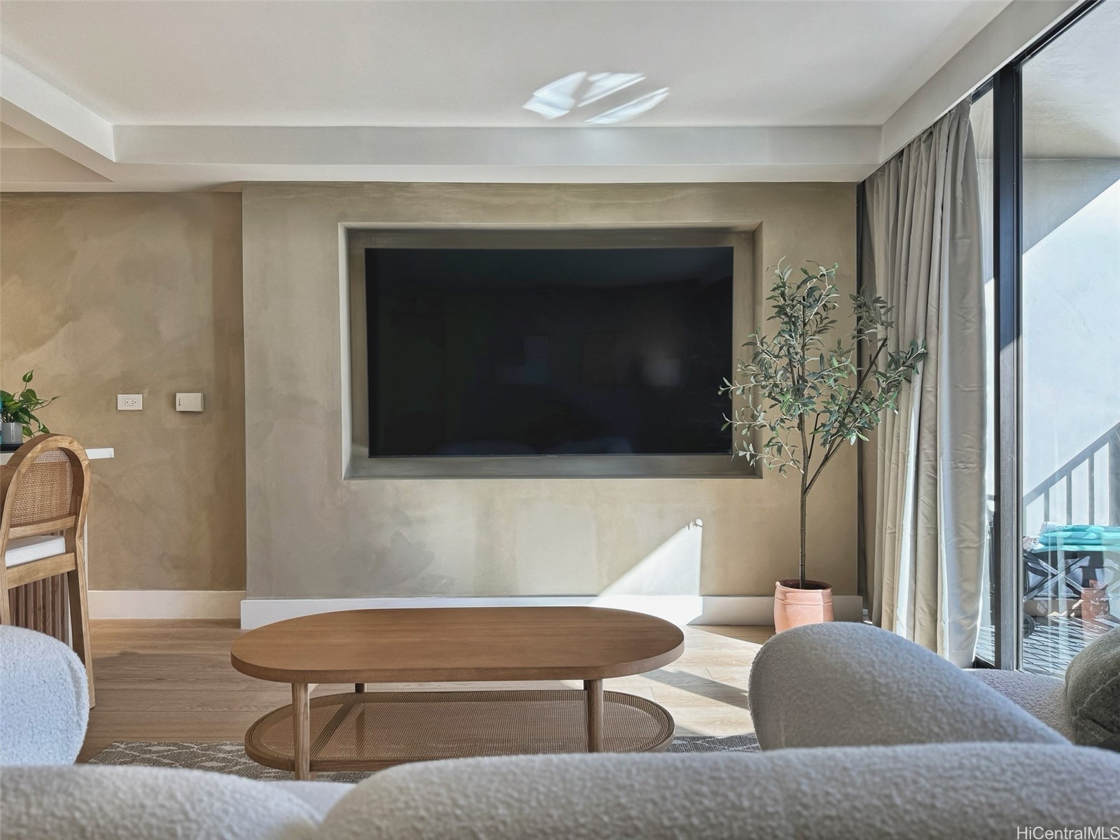 229 Paoakalani Avenue 710 (NUC)