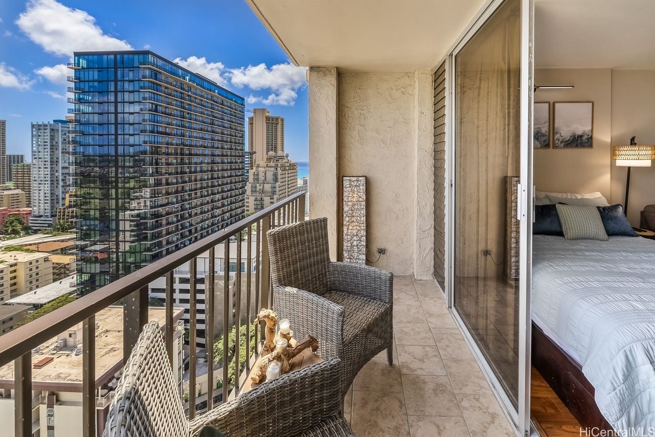 2345 Ala Wai Boulevard 2407