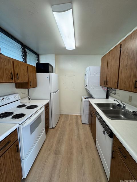 Photo of 1040 Kinau Street #603, Honolulu, HI 96814 (MLS # 202609501)