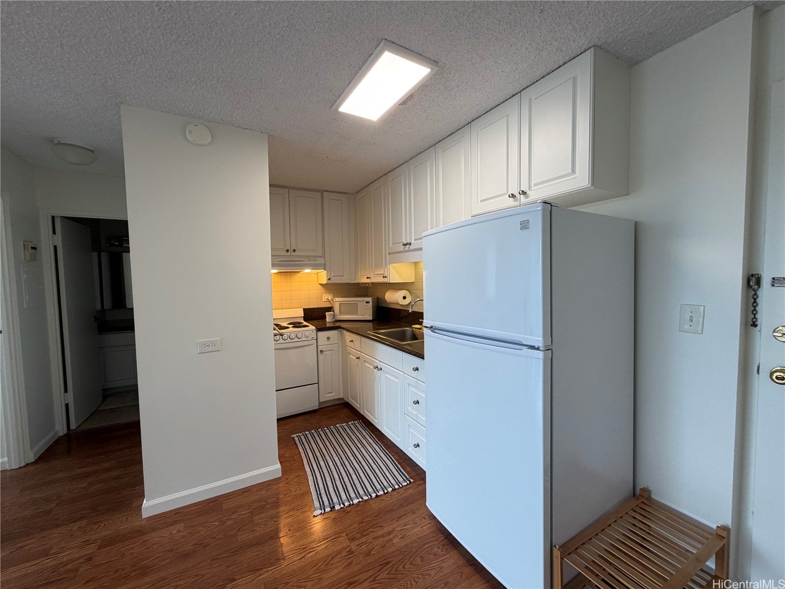 2637 Kuilei Street A53