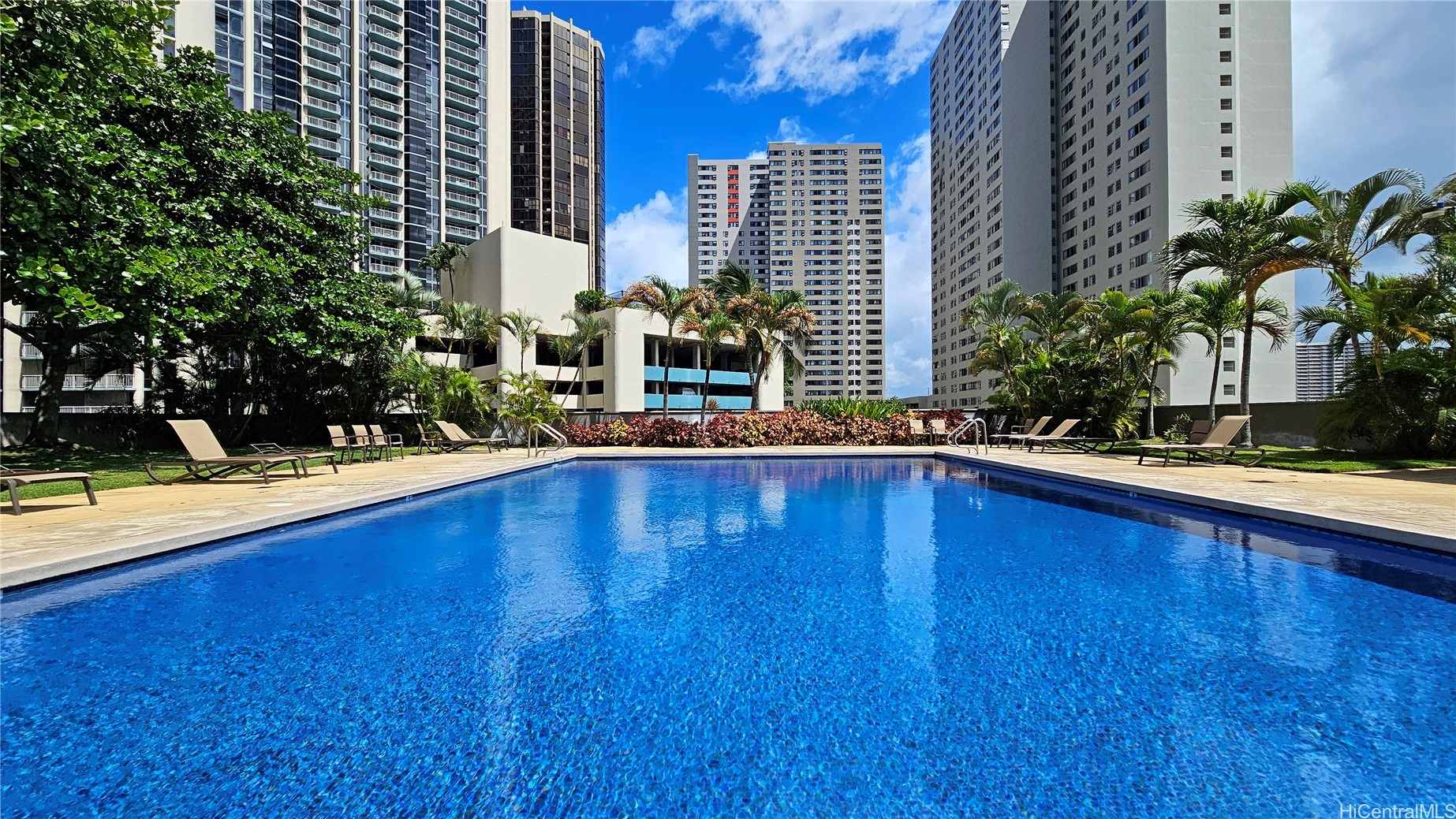 Kukui Plaza Condominium