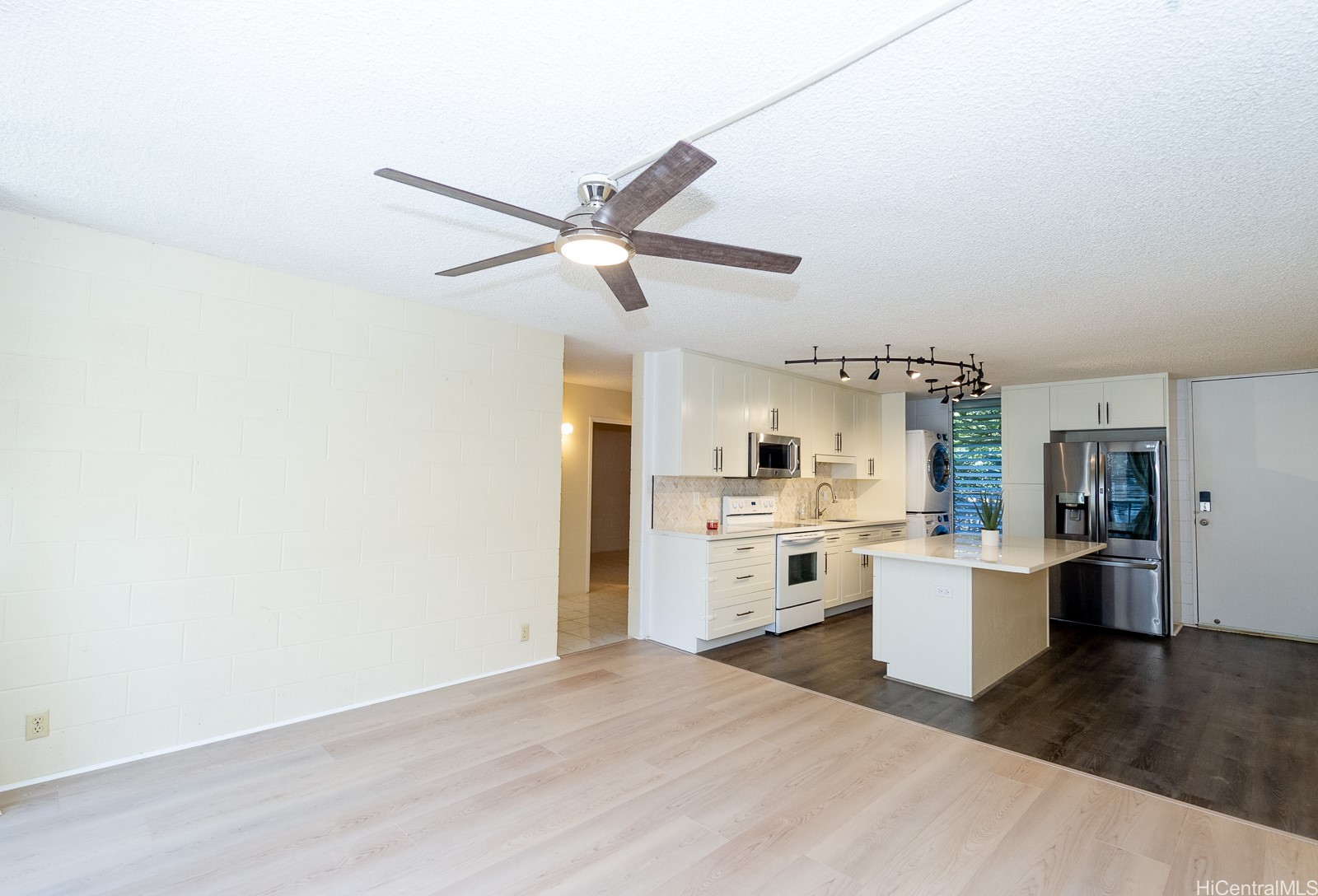 95-273 Waikalani Drive D402