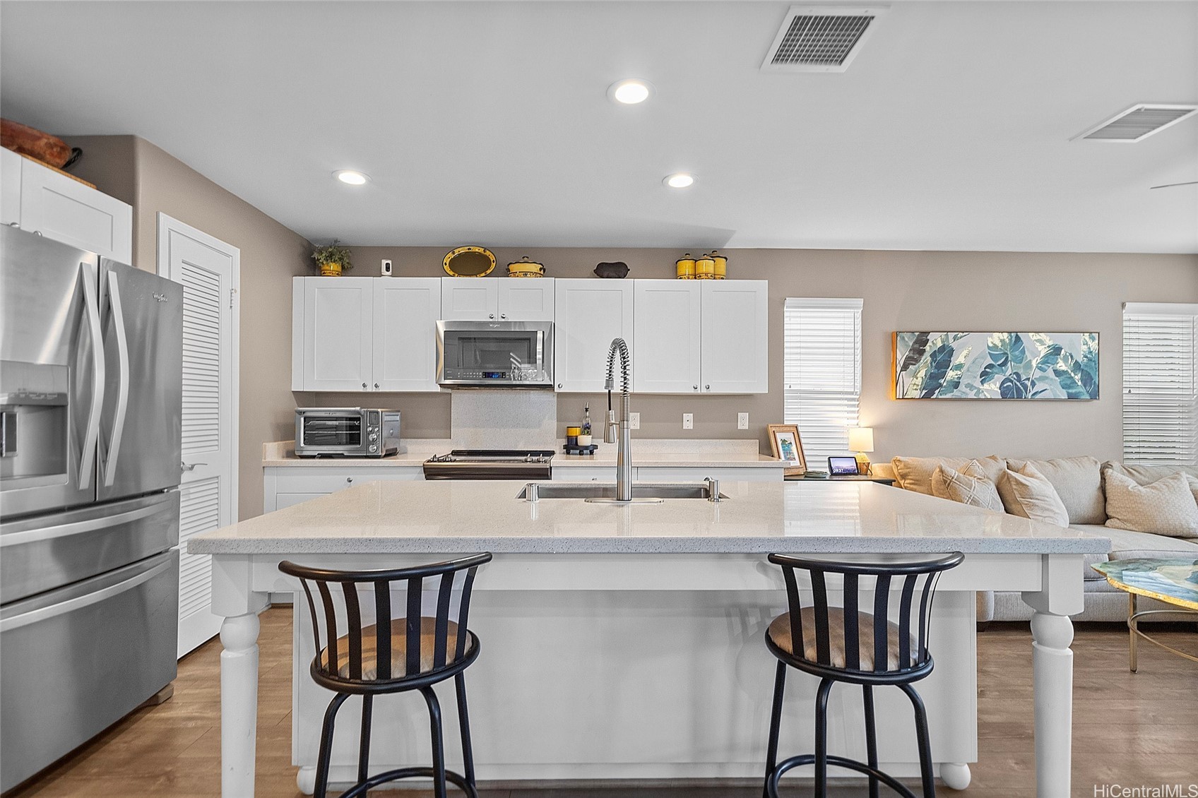 91-1368 Kaileolea Drive