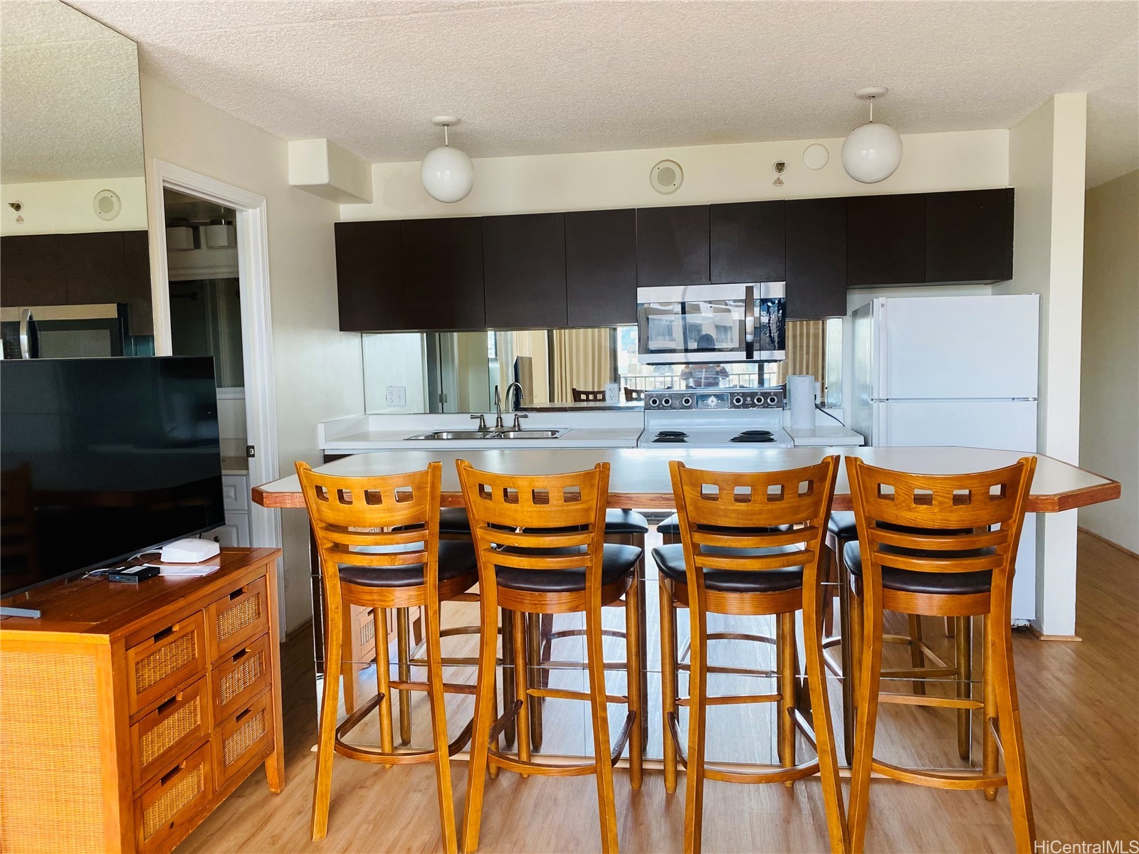 201 Ohua Avenue 1703-T2