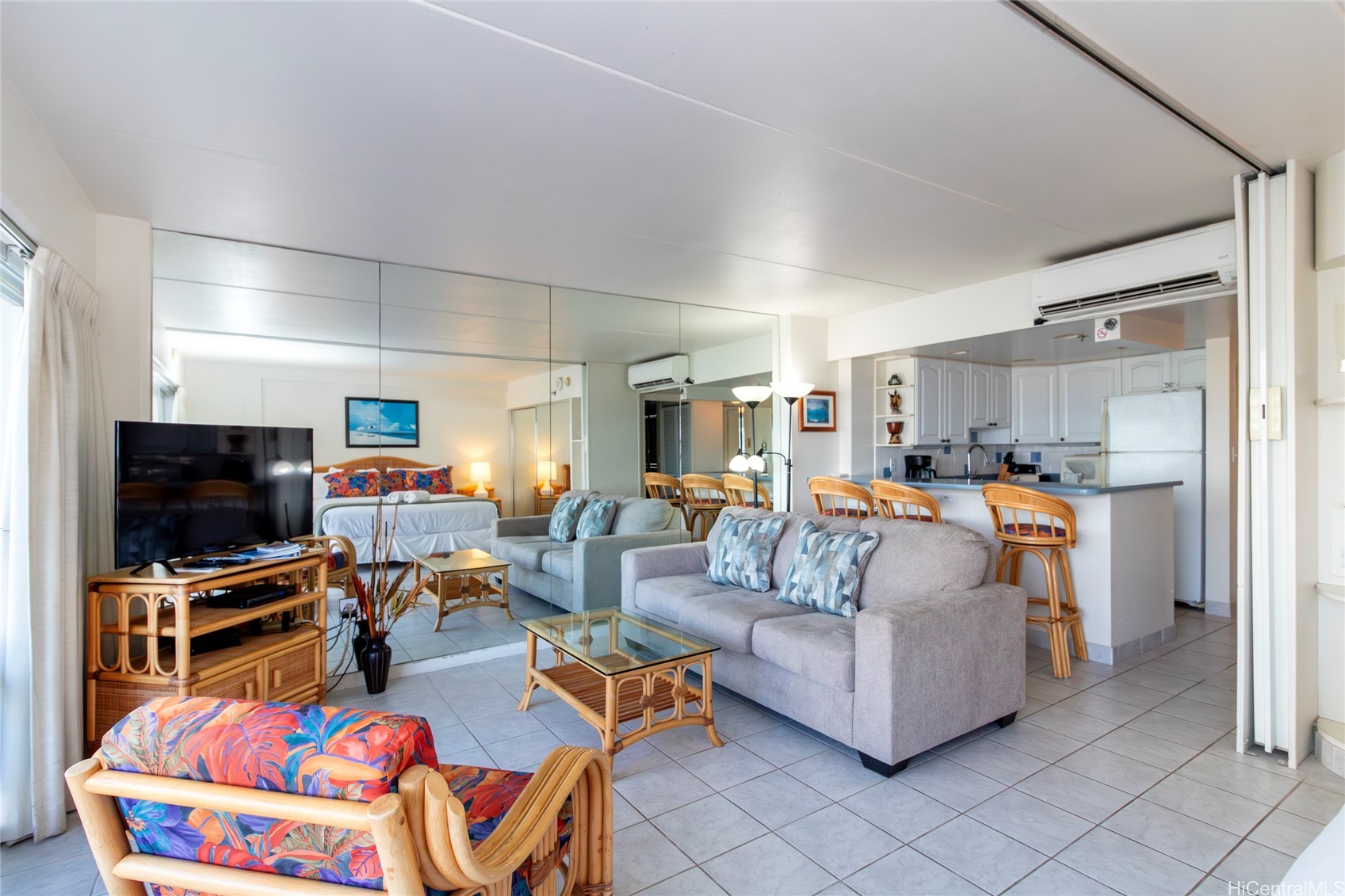 Ilikai Apt Bldg Residential Lease