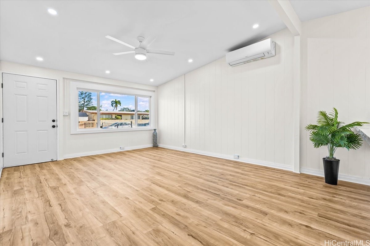 91-1180 Hanaloa Street