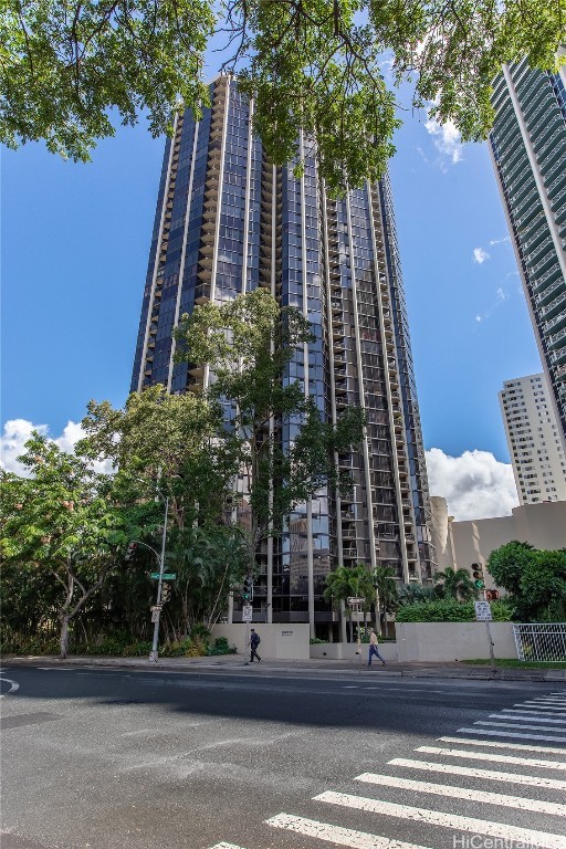 Honolulu Tower Condominium