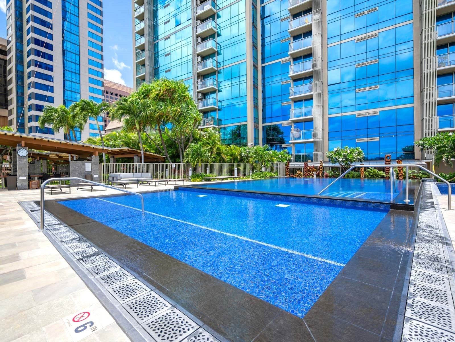 Capitol Place Condominium