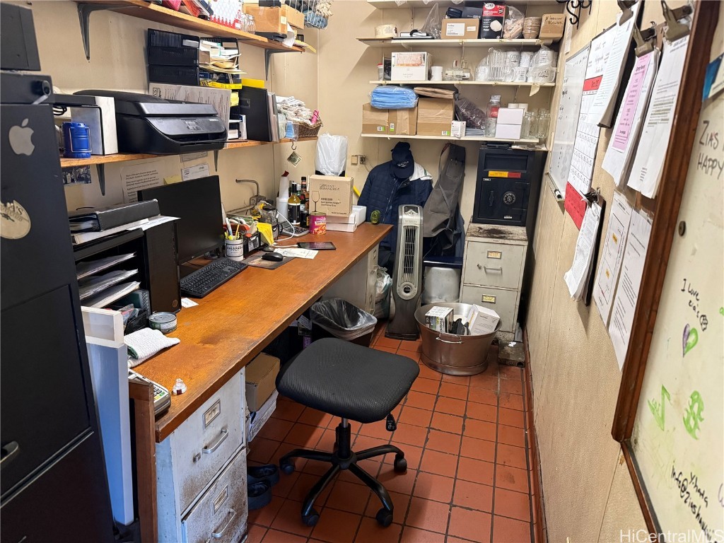 Kaneohe Business