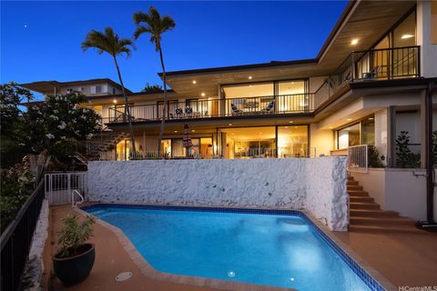 Photo of 4219 Kaikoo Place, Honolulu, HI 96816 (MLS # 202512547)