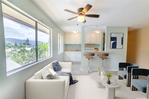 68-077 Au Street 3A Waialua HI 96791