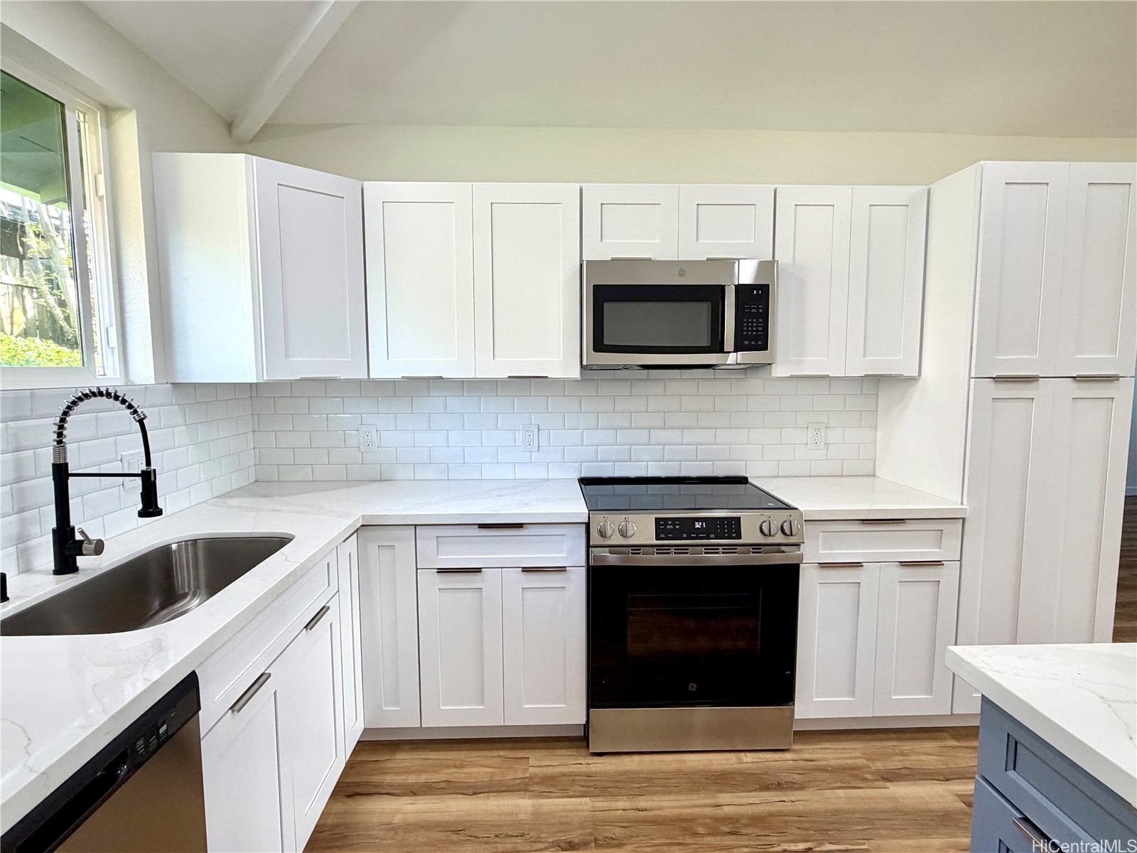 95-595 Naholoholo Street