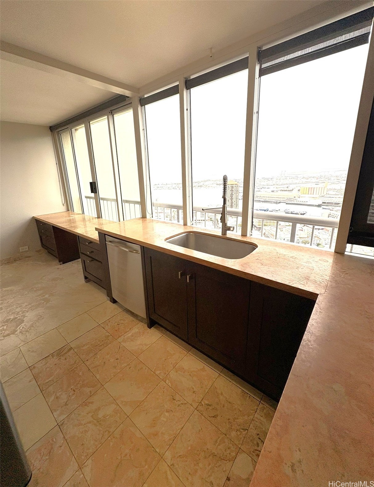 1212 Nuuanu Avenue 3907