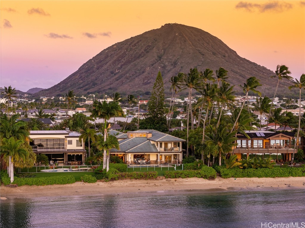 Honolulu Home Residence