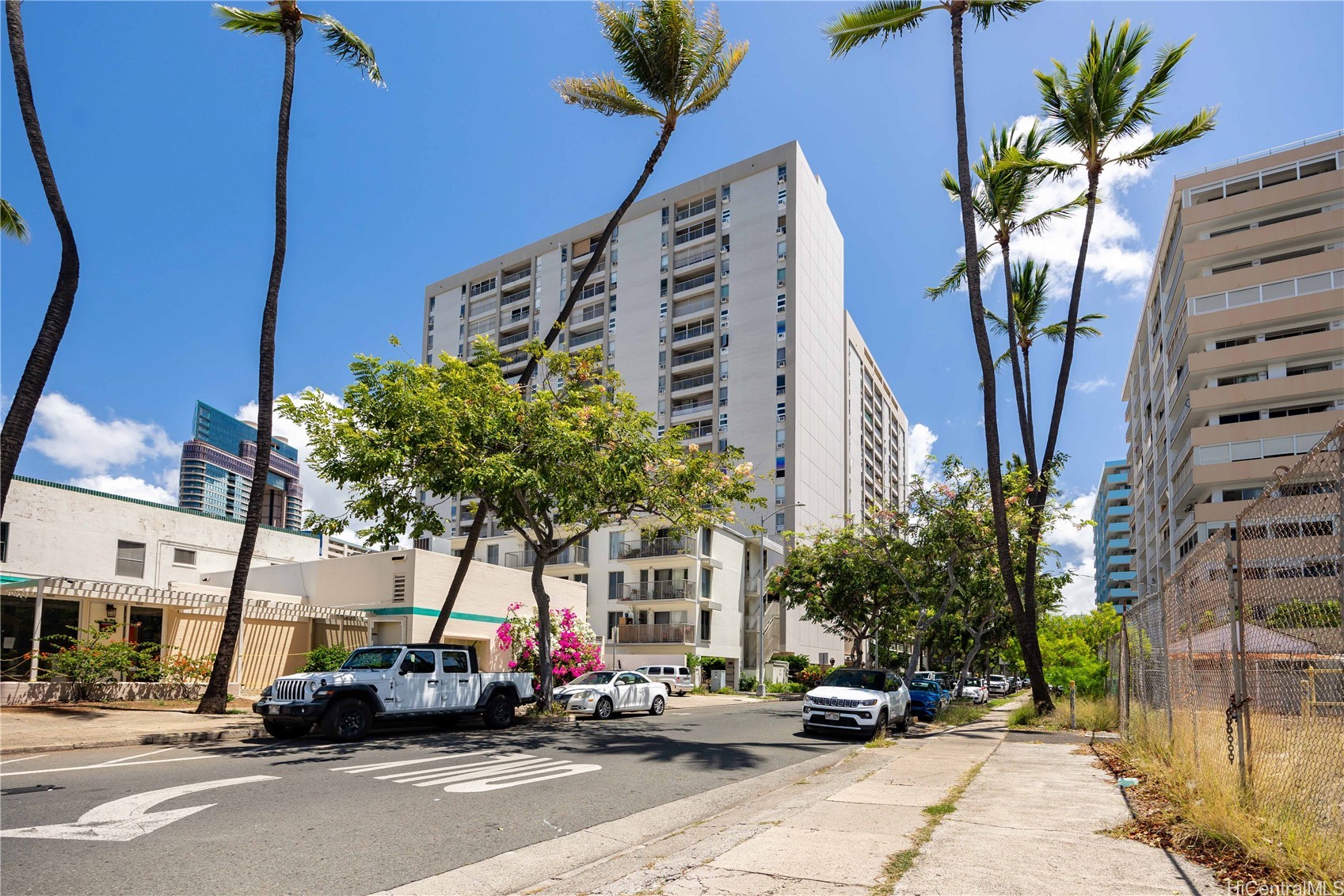Keoni Ana Condominium