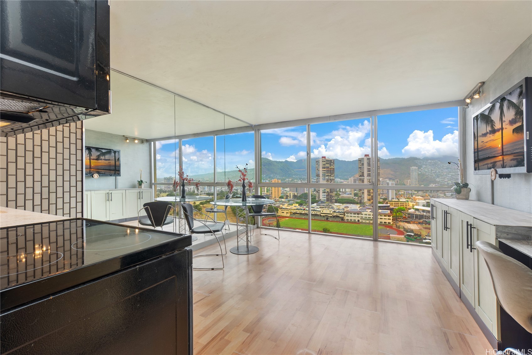 2211 Ala Wai Boulevard 2504
