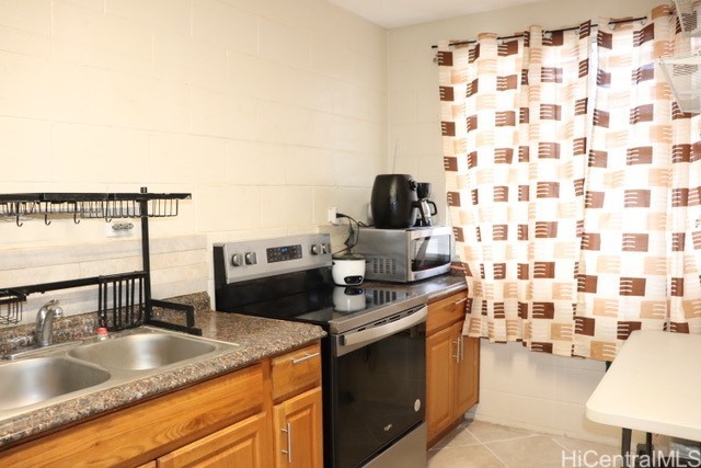 94-245 Leowahine Street 3009