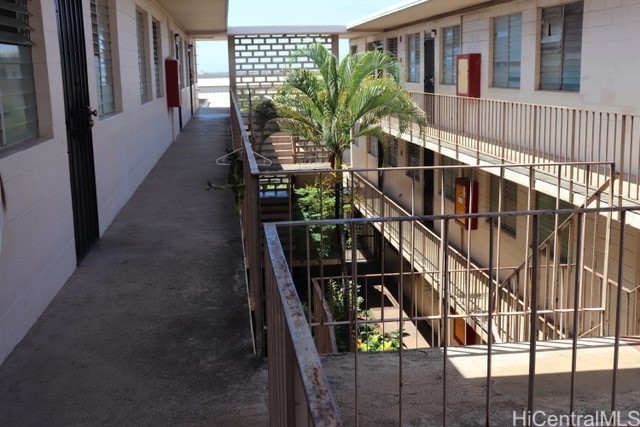 Su Casa Condominium