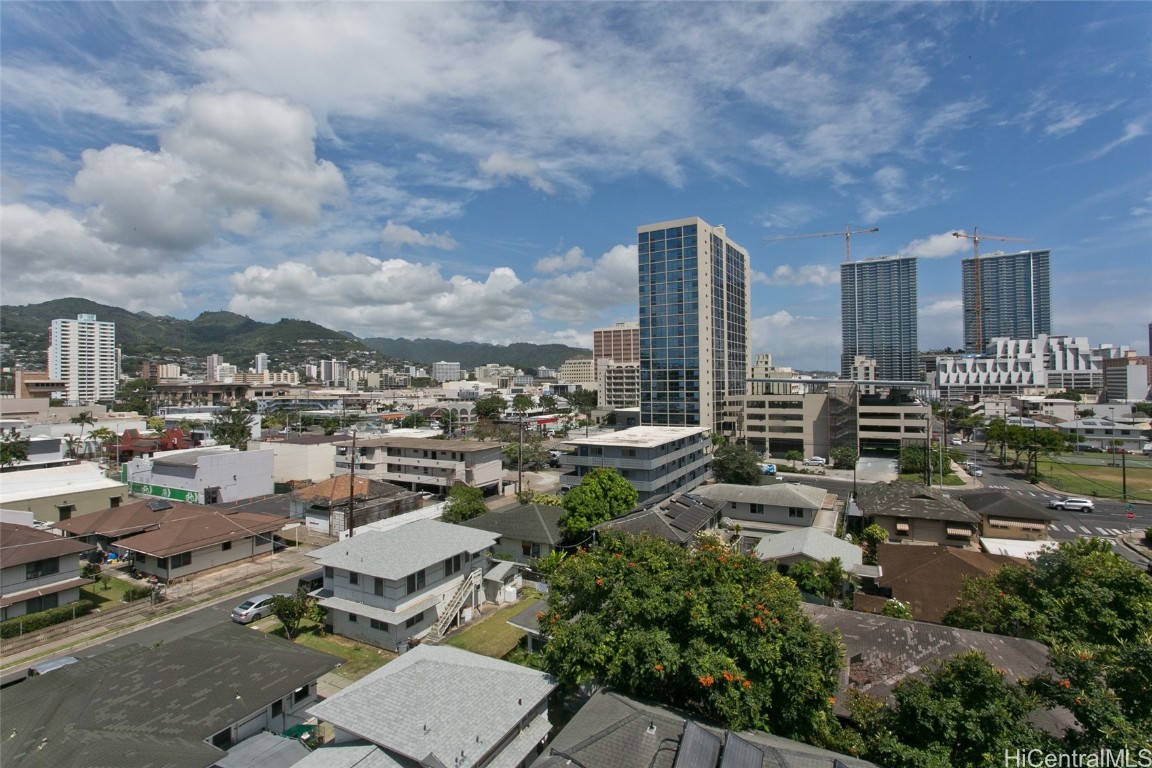 Elms Condominium