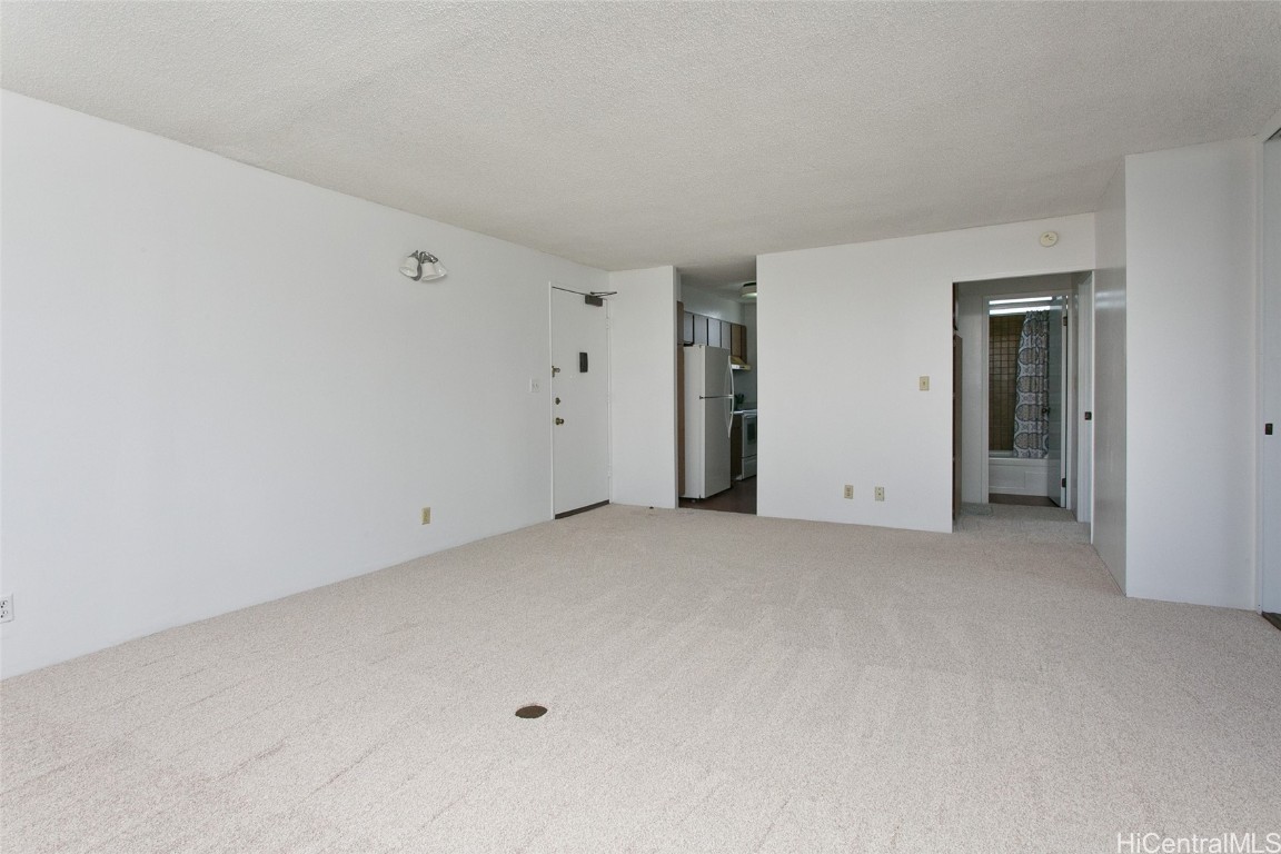 1122 Elm Street 709