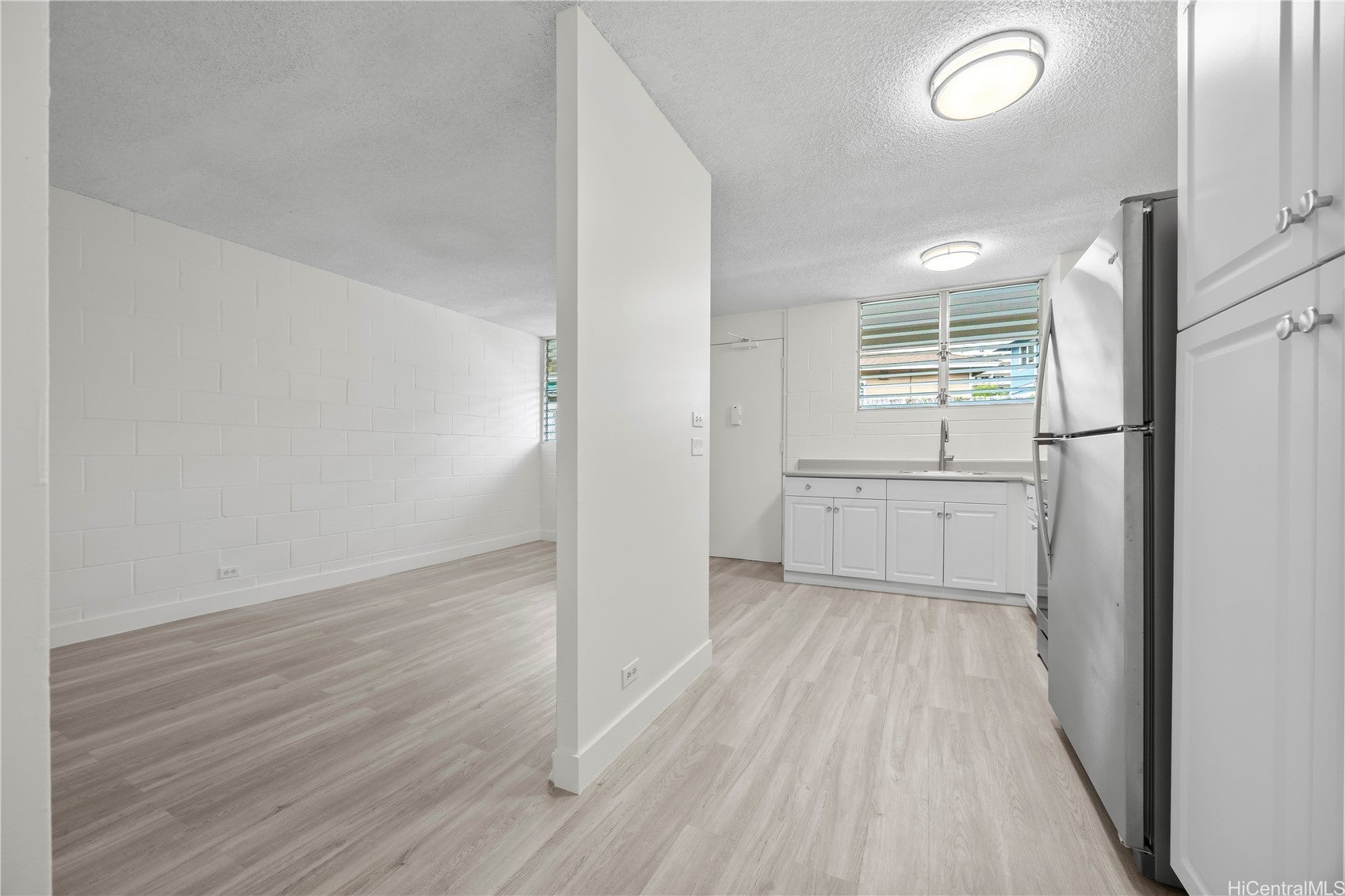 1401 Lusitana Street 303