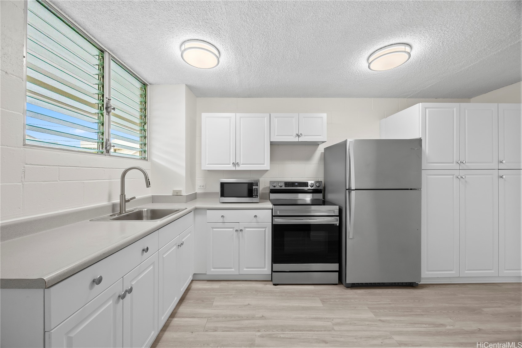 1401 Lusitana Street 303