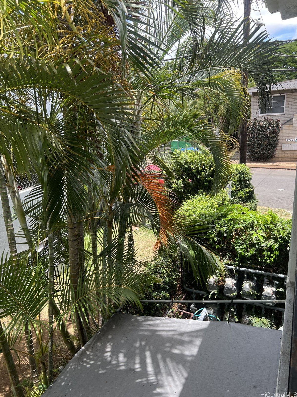 Hale Poki Condominium
