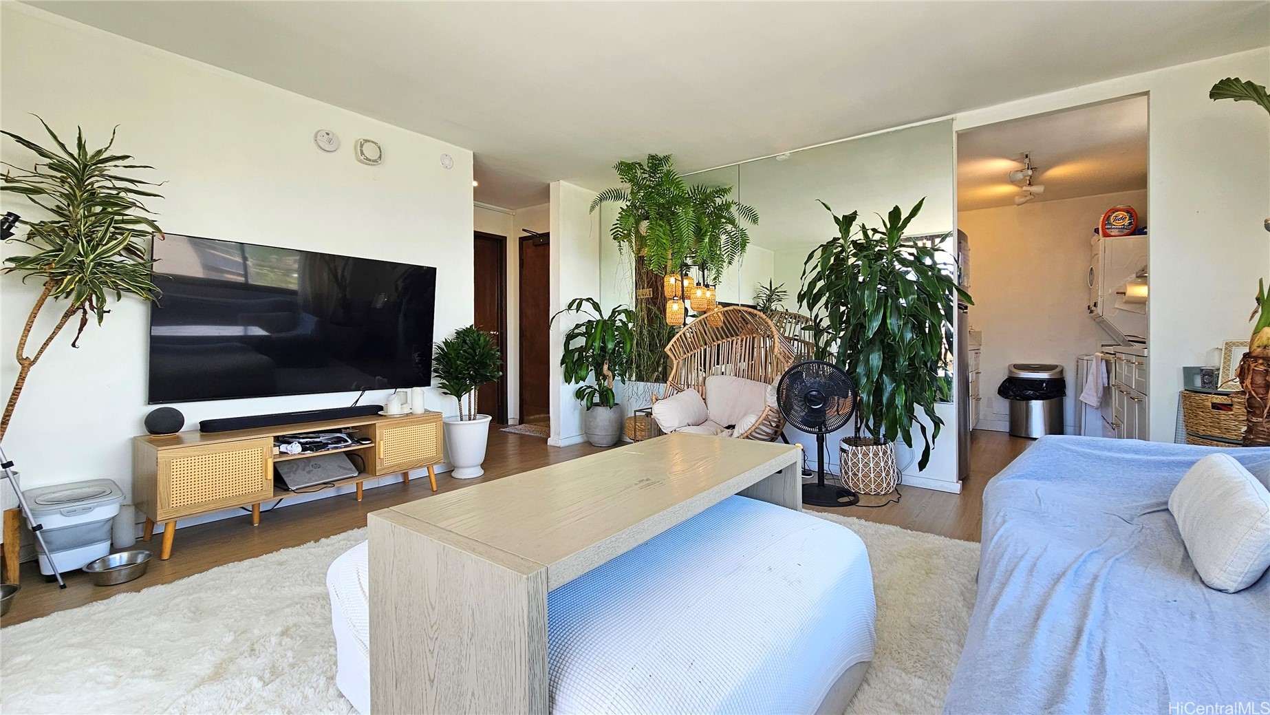 2410 Cleghorn Street 2202