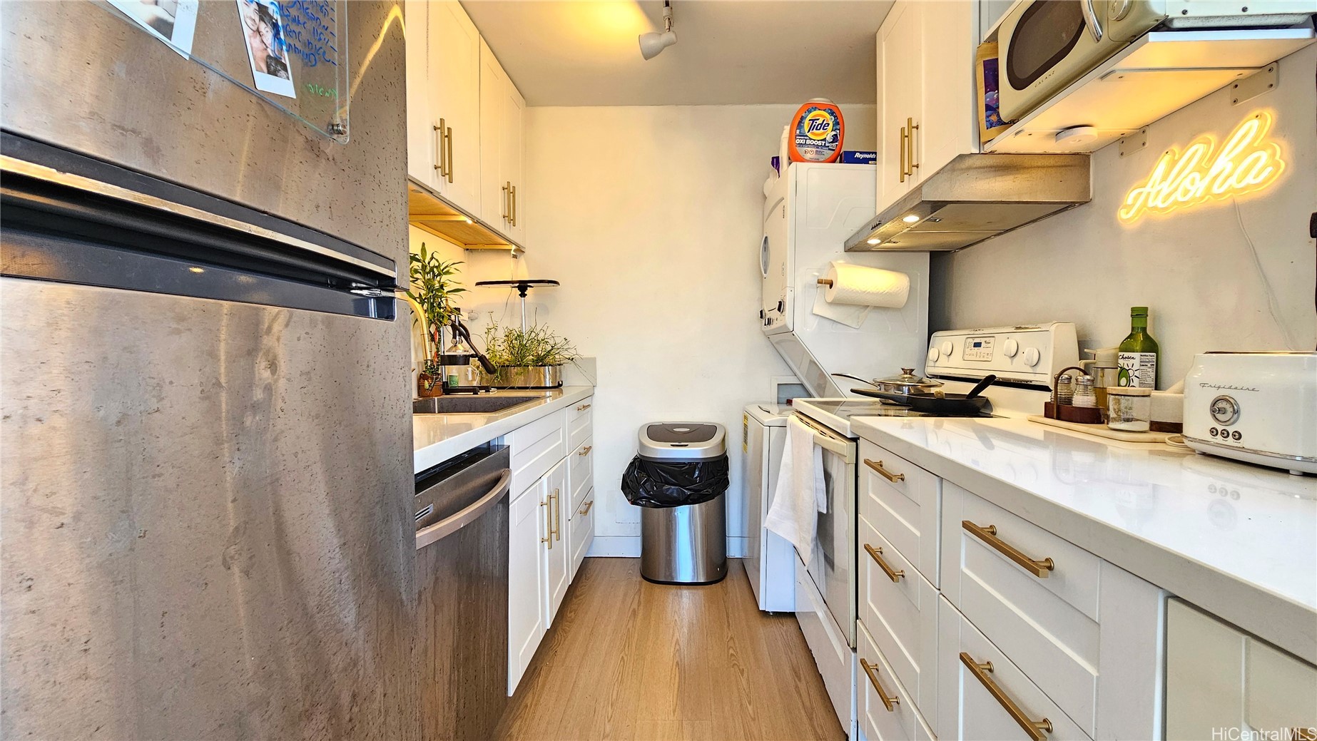 2410 Cleghorn Street 2202