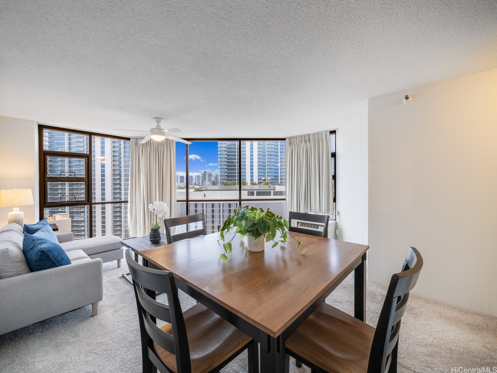 930 Kaheka Street 1802