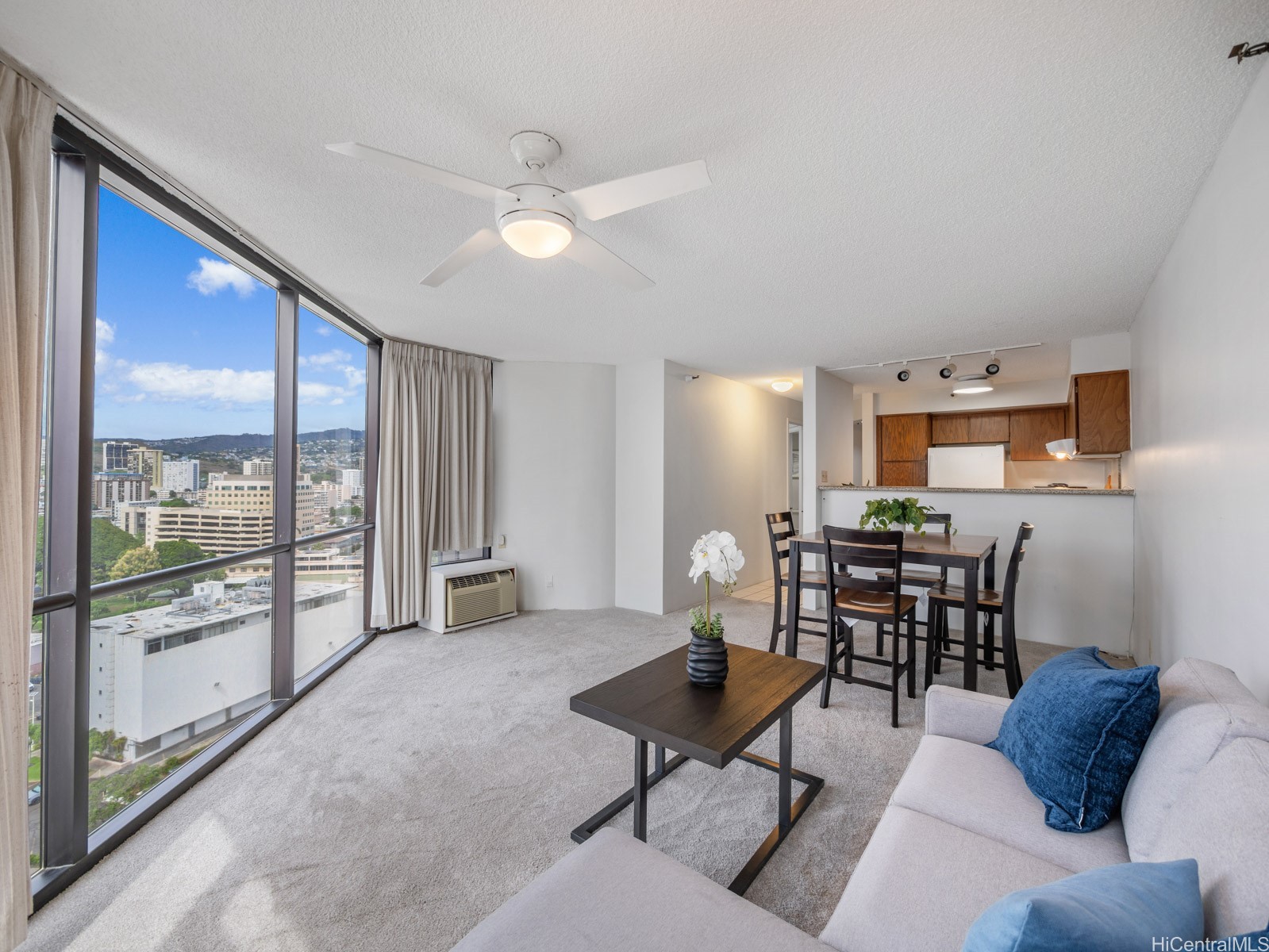 930 Kaheka Street 1802