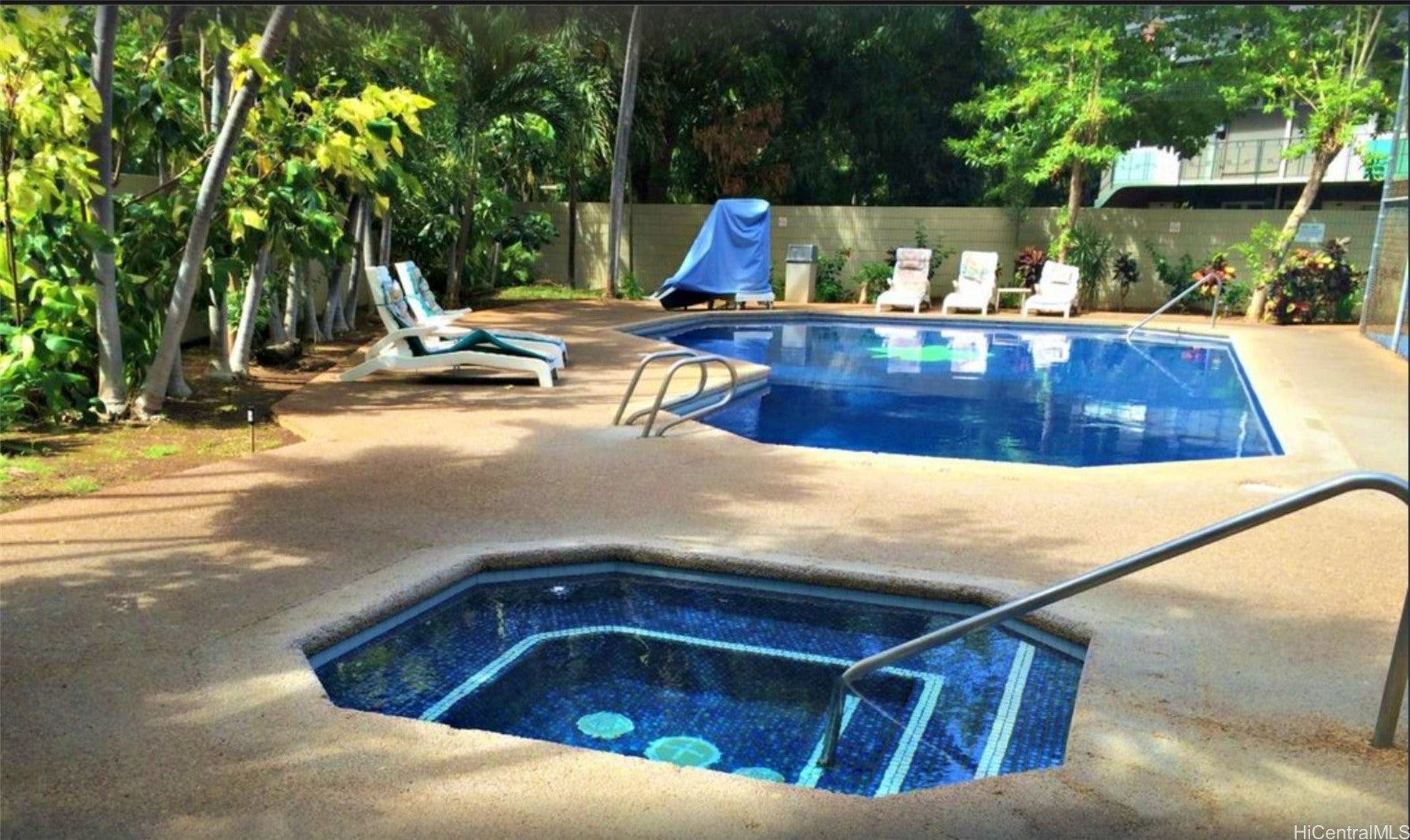 1700 Ala Moana Boulevard 3704