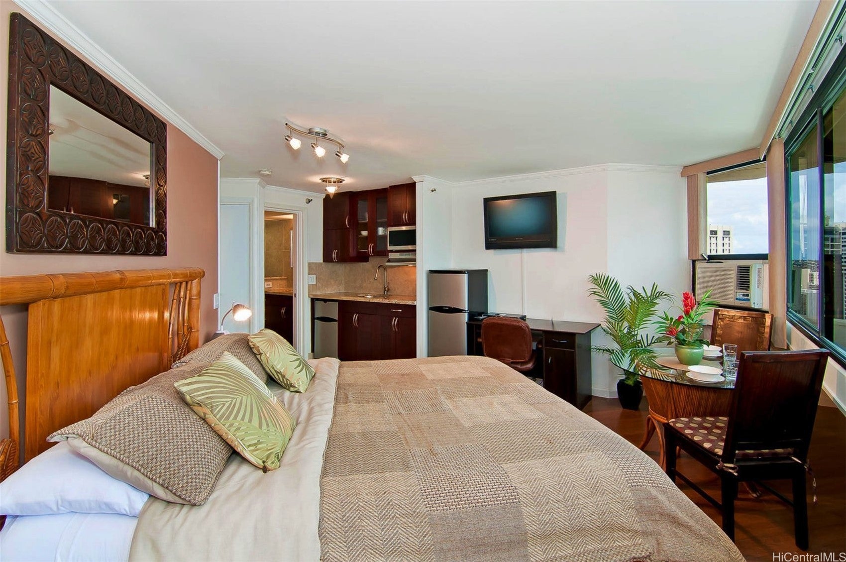 1700 Ala Moana Boulevard 3704