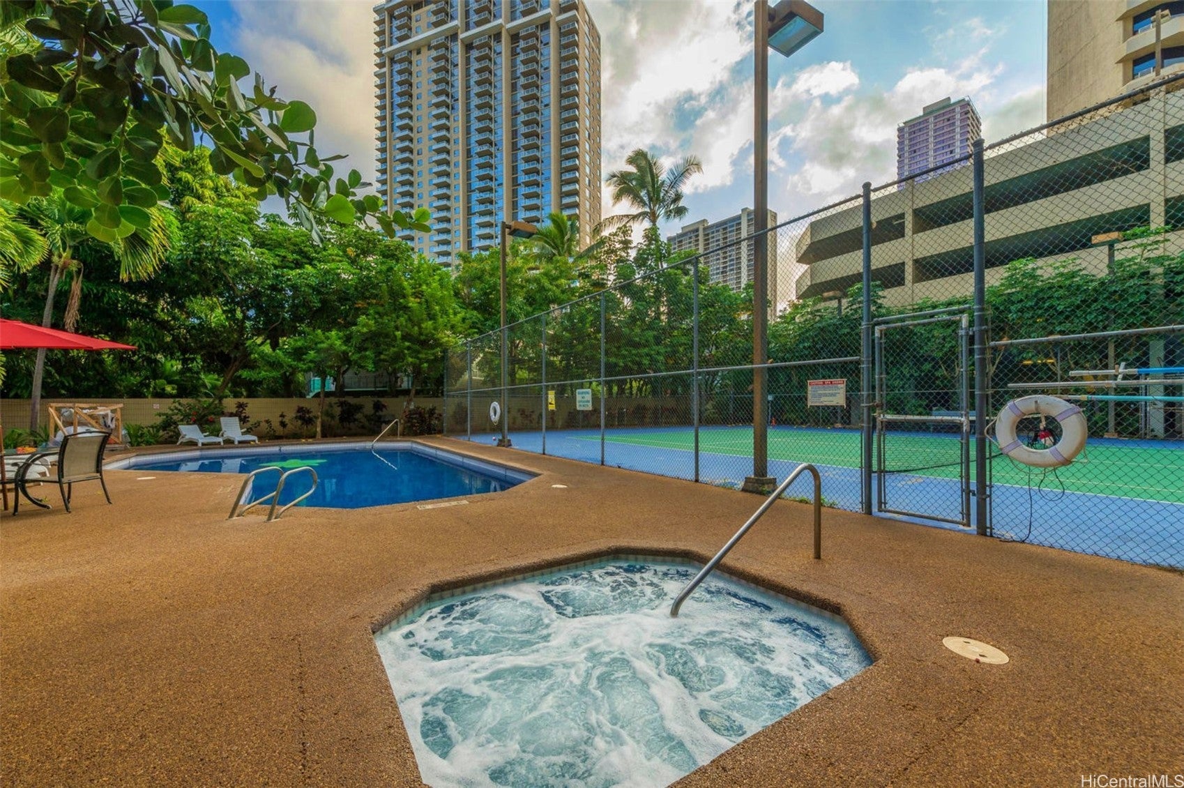 1700 Ala Moana Boulevard 3704