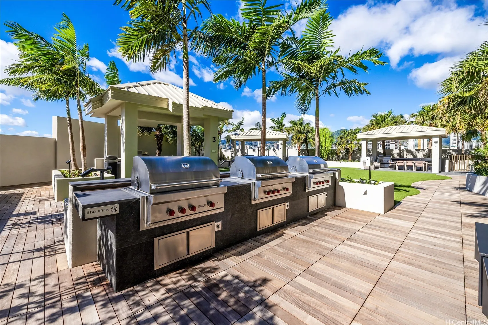 Honolulu, Hawaii 96814, United States, 1 Bedroom Bedrooms, ,1 BathroomBathrooms,Residential,Active,2207