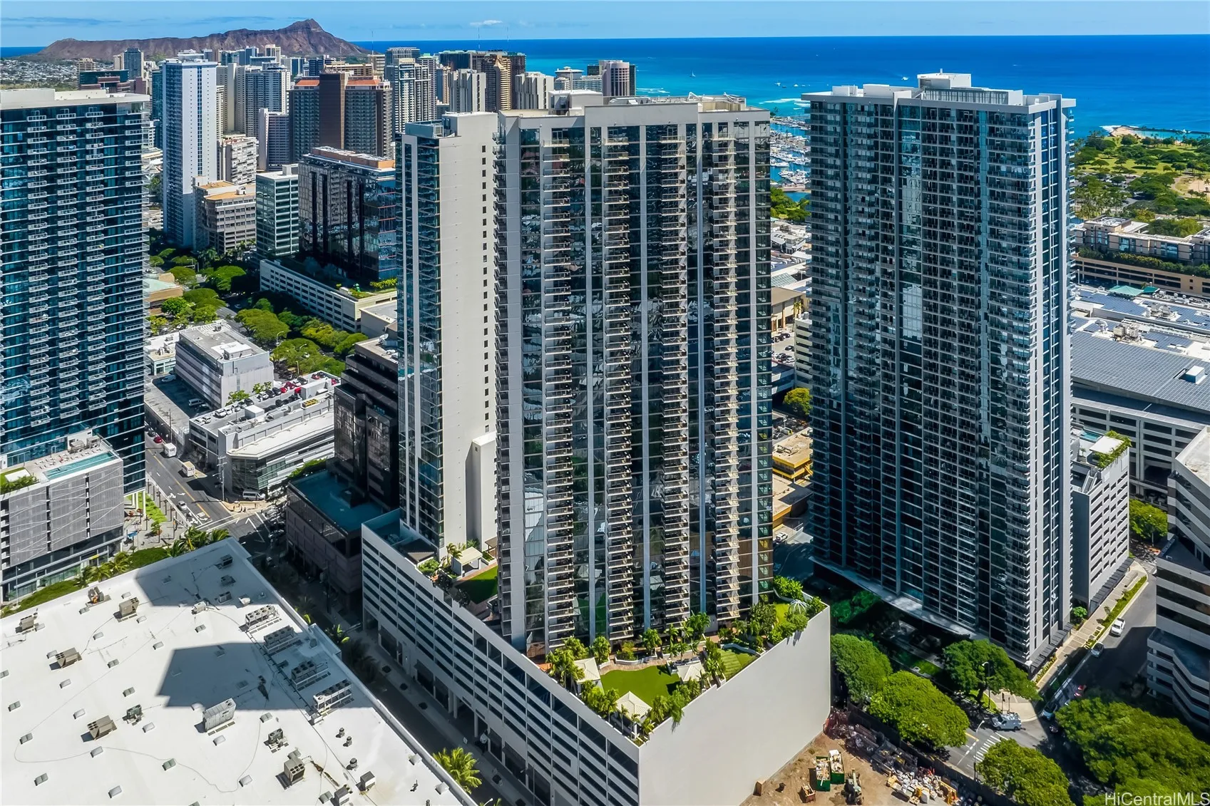 Honolulu, Hawaii 96814, United States, 1 Bedroom Bedrooms, ,1 BathroomBathrooms,Residential,Active,2207