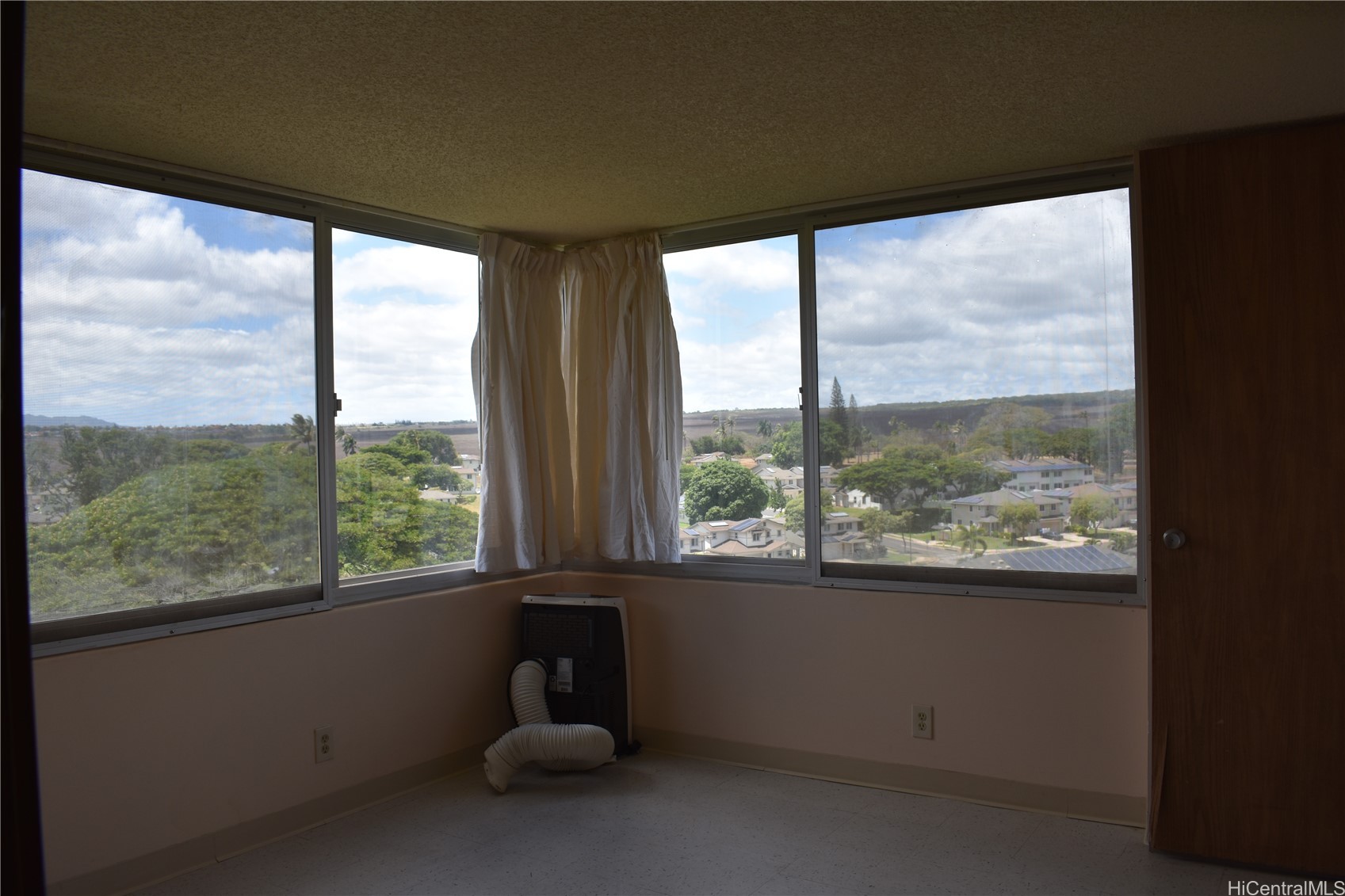 1060 Kamehameha Highway 1407B