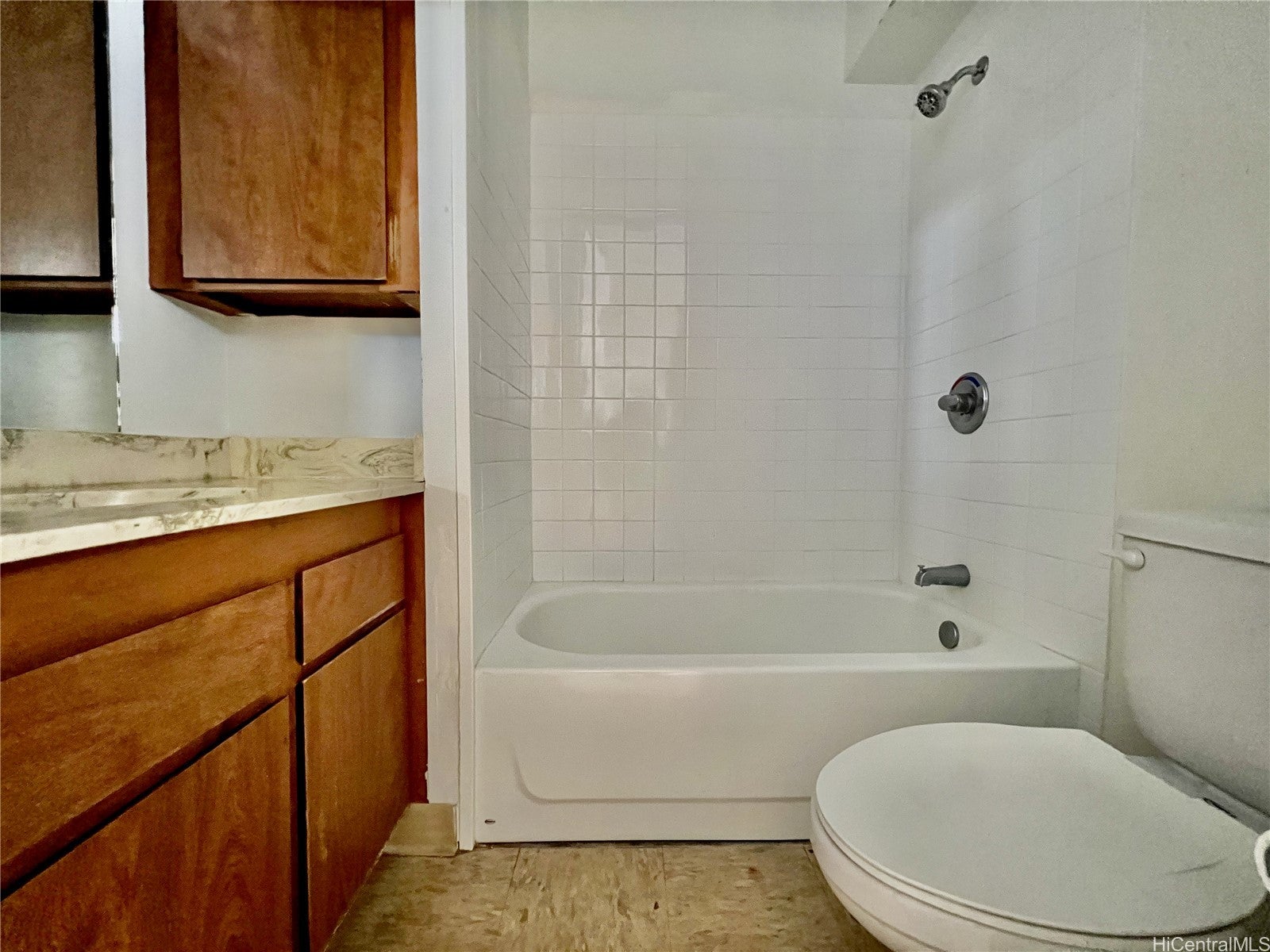2916 Date Street 25L