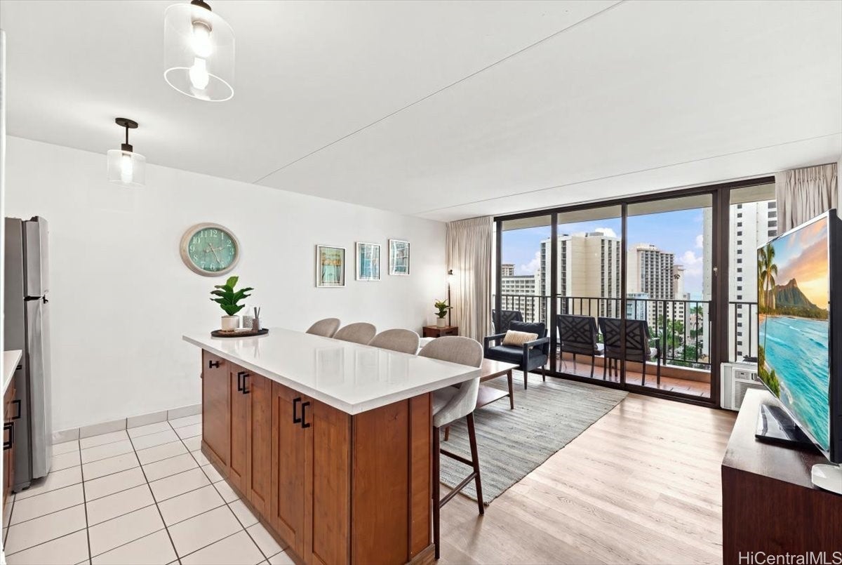 201 Ohua Avenue 1510-T2
