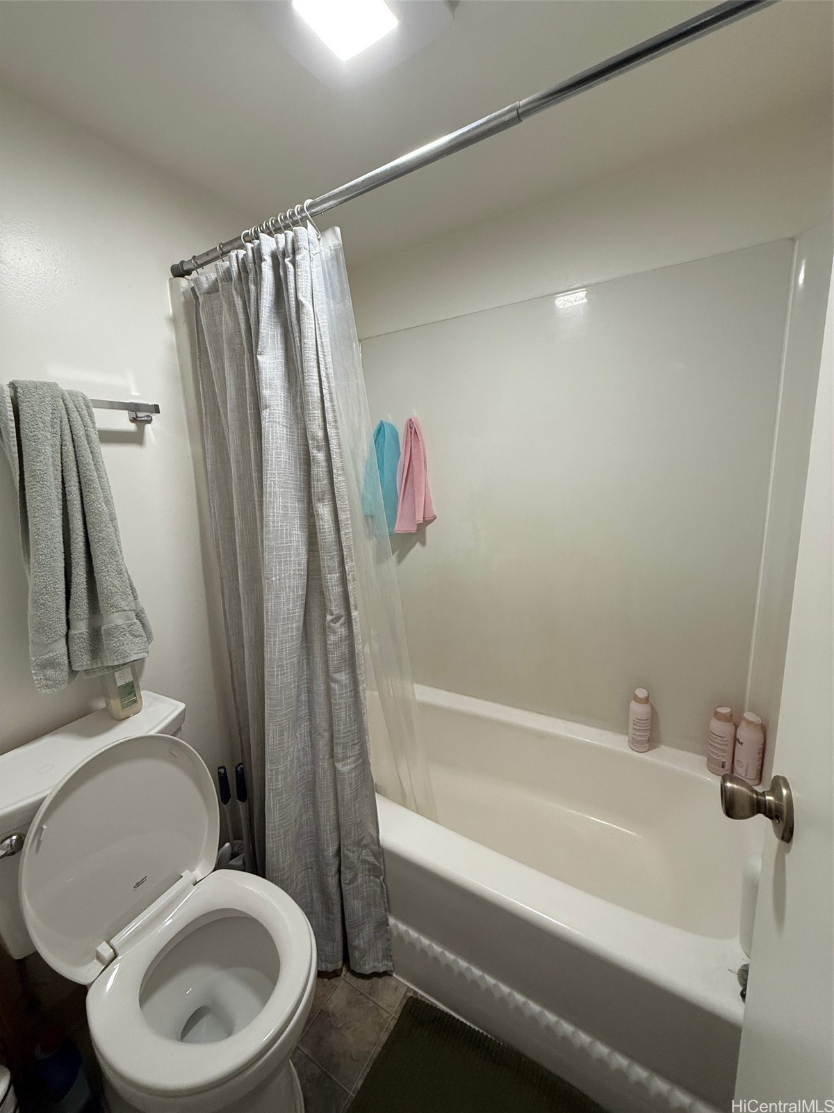 Pearl 2 Condominium