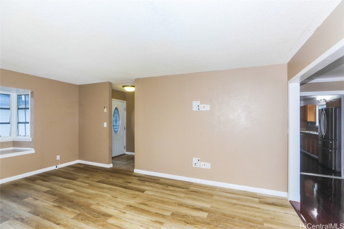 94-15 KAWEO Place