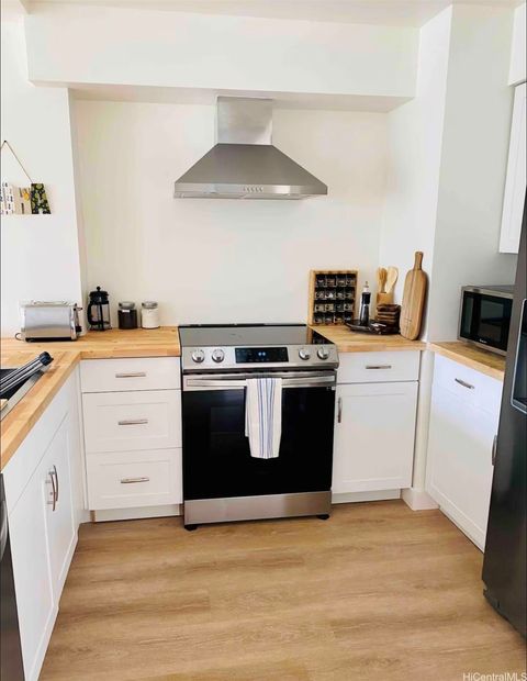 84-680 Kili Drive B1206 Waianae HI 96792